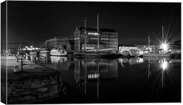  Gloucester Quays  Canvas Print by Dean Merry