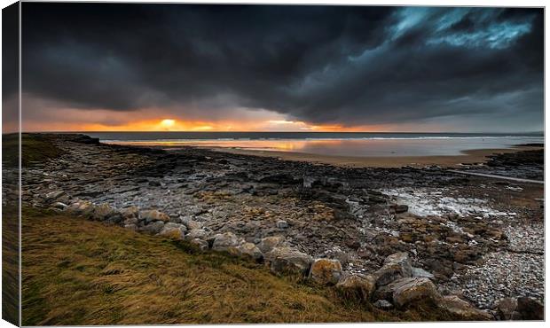  Rest bay sunset, Porthcawl Canvas Print by Dean Merry