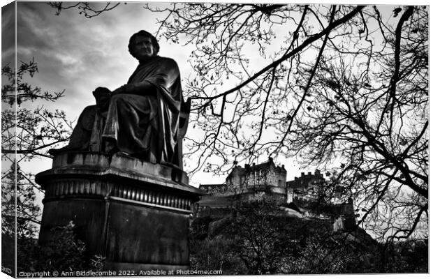 Statue of Sir James Young Simpson in black and whi Canvas Print by Ann Biddlecombe