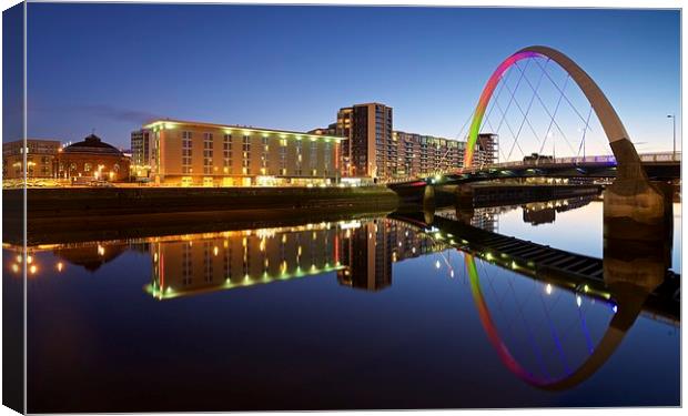  Glasgow Riverside Canvas Print by Stephen Taylor