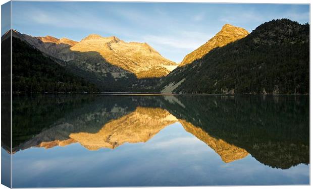 Lac d'Oredon morning reflections Canvas Print by Stephen Taylor