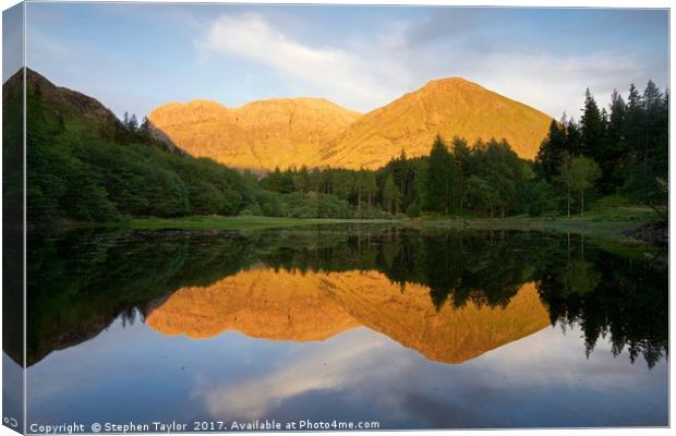 Glowing orange Canvas Print by Stephen Taylor