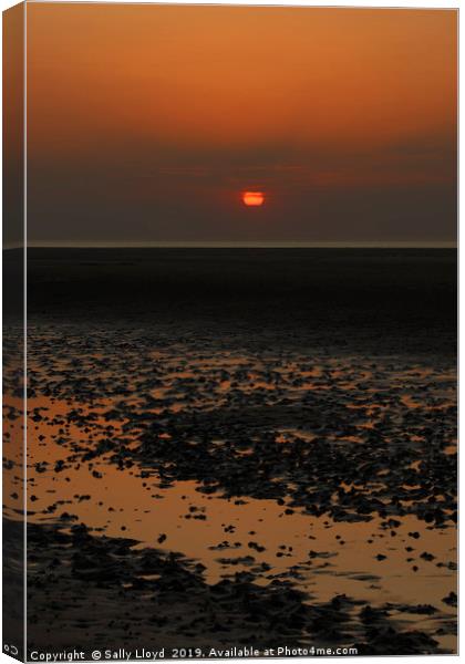Red Sunset at Wells-next-the-sea  Canvas Print by Sally Lloyd