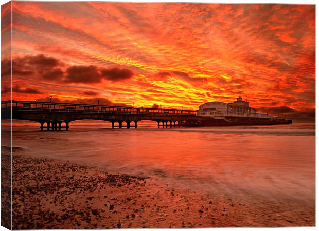 Under the burning sky. Canvas Print by paul cobb