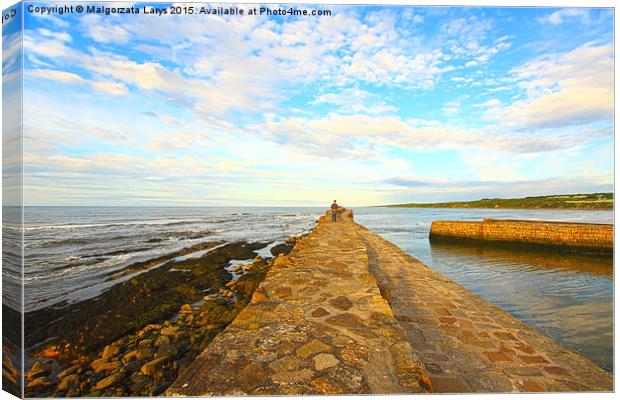 Old Pier in St Andrews Canvas Print by Malgorzata Larys