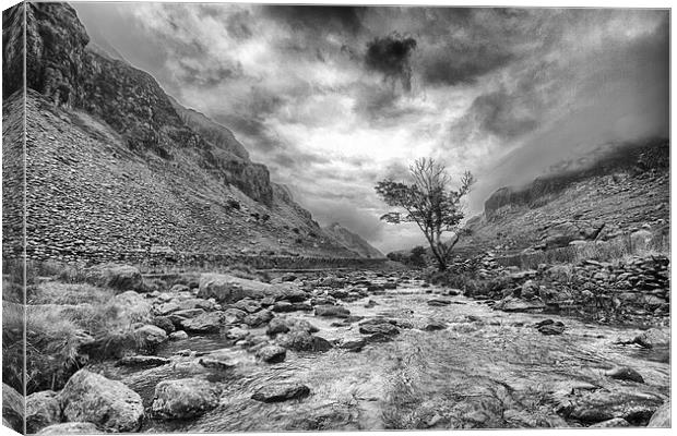 Llanberis Pass Canvas Print by Mark Godden