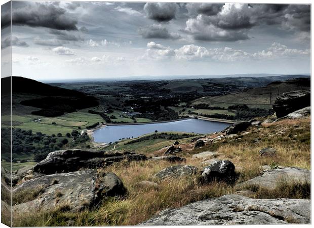  Dovestone Reservoir Canvas Print by neil chapman