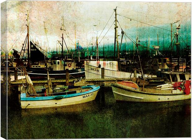  Stille ruht im Hafen... Canvas Print by Florin Birjoveanu