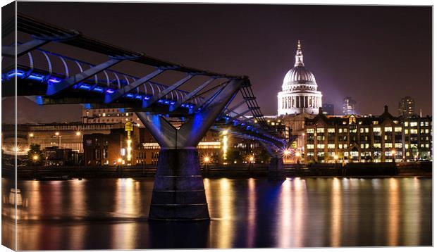  St. Paul's Cathedral Canvas Print by Paul Tait