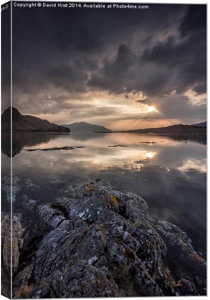  Loch Duich,scotland,Eilean Donan Castle, Canvas Print by David Hirst