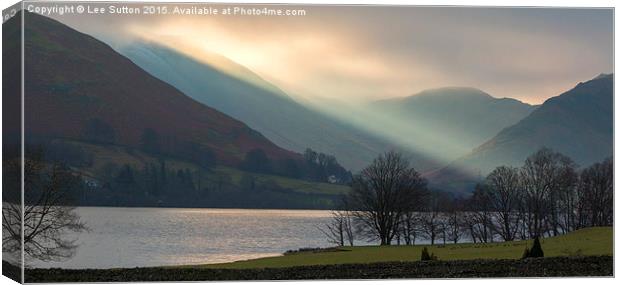  The Rays Canvas Print by Lee Sutton