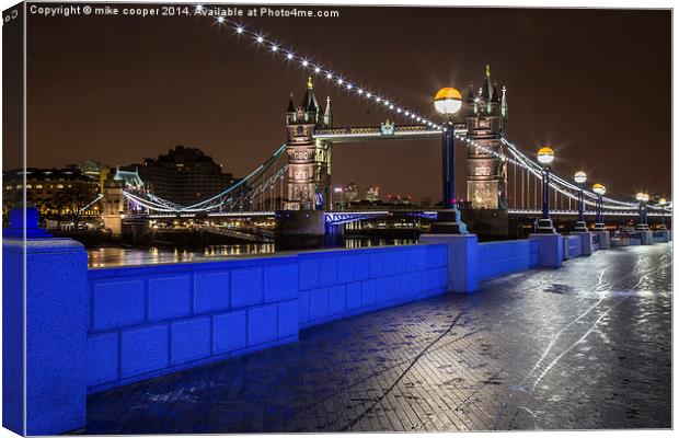 Tower bridge,the embankment,dawn Canvas Print by mike cooper