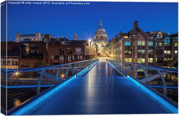  St Pauls cathedral blues Canvas Print by mike cooper