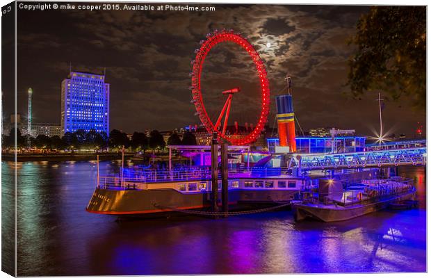  night time on the embankment Canvas Print by mike cooper