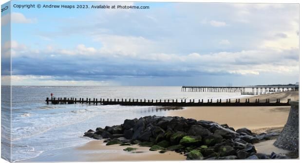 Lowestoft beach scene on summers day. Canvas Print by Andrew Heaps