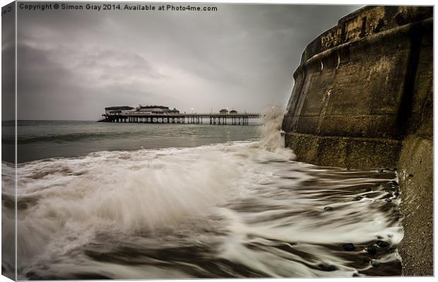  Against The Wall Canvas Print by Simon Gray