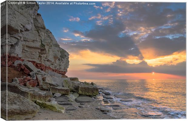  Hunstanton sunset cliffs Canvas Print by Simon Taylor