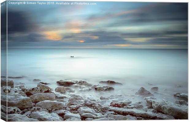  The Sheraton, Hunstanton Canvas Print by Simon Taylor