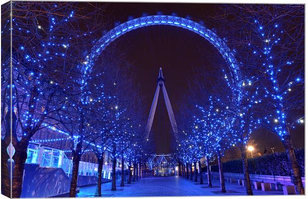  London Eye Canvas Print by Inguna Plume