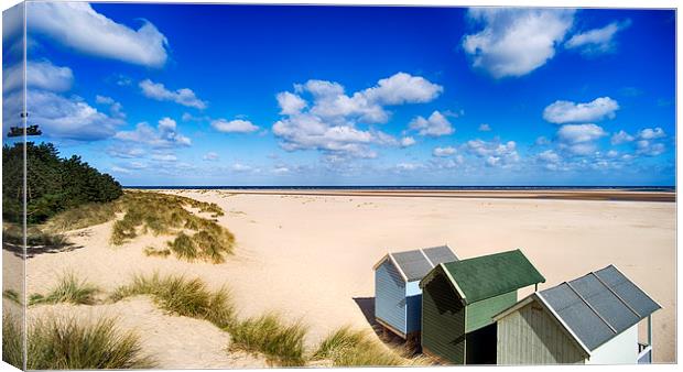  Wells Beach Canvas Print by Alan Simpson