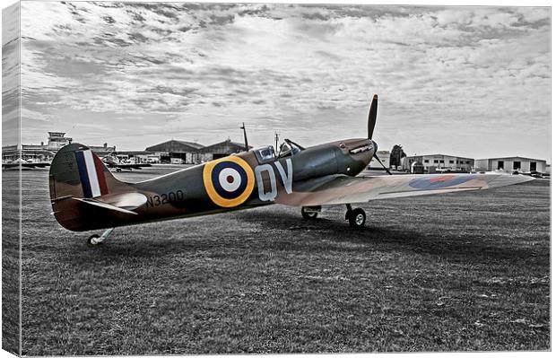  Spitfire Mk1 Canvas Print by Simon Hackett