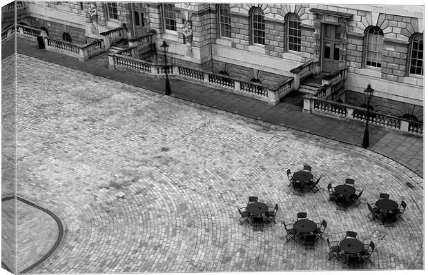  Somerset House Courtyard and chairs Canvas Print by Jamie Lumley