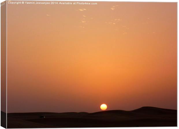  Desert sunset Canvas Print by Yasmin Jeevanjee