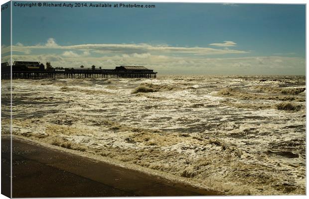  Blackpool sea front Canvas Print by Richard Auty