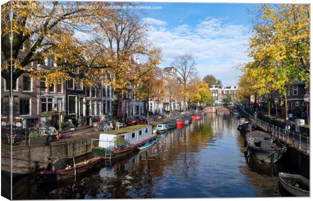 Spiegelgracht Canvas Print by Richard Wareham