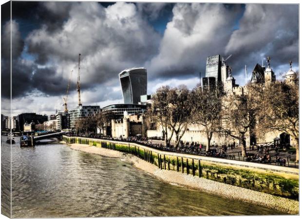 London SkyLine. Canvas Print by David Hall