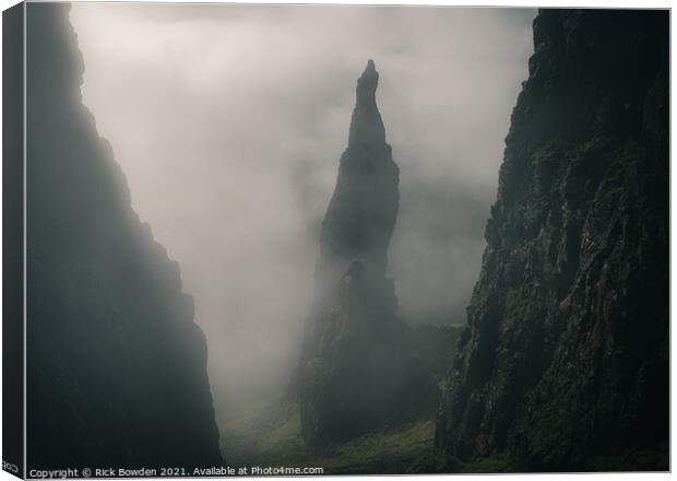 Quiraing Isle of Skye Scotland Canvas Print by Rick Bowden