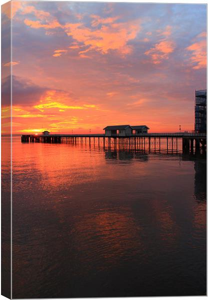 Penarth Pier in wales at sunrise Canvas Print by Jonathan Evans