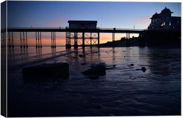Penarth Pier at Sunset.  Vale of Glamorgan  Canvas Print by Jonathan Evans