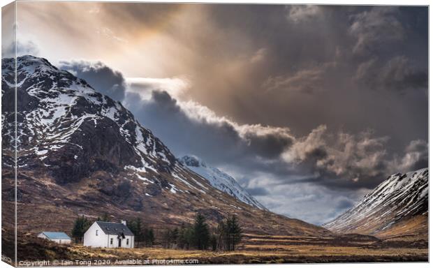 Outdoor Highland House Canvas Print by Iain Tong