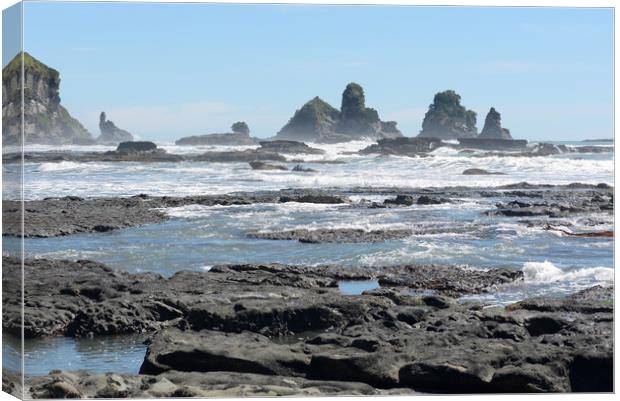 crashing waves Canvas Print by Peter Righteous