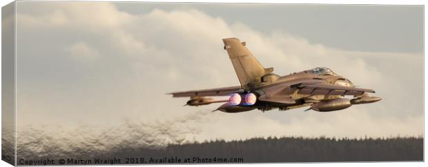 Gulf War " RAF Tornado Gr4" Canvas Print by Martyn Wraight