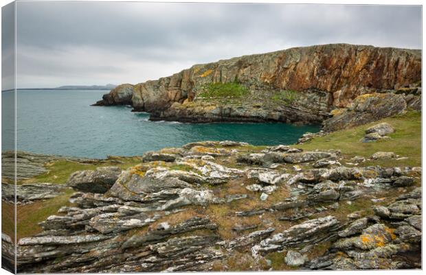 Dramatic coastline at Rhoscolyn, Anglesey, Wales Canvas Print by Andrew Kearton