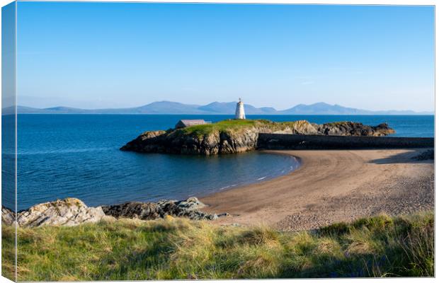 Ynys Llanddwyn, Anglesey Canvas Print by Andrew Kearton