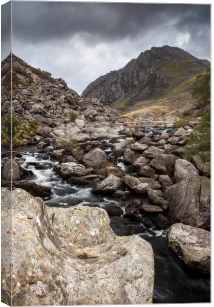 Rugged Snowdonia landscape above Ogwen Falls Canvas Print by Andrew Kearton