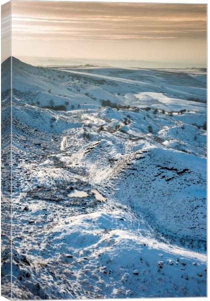 Coombes edge in winter Canvas Print by Andrew Kearton