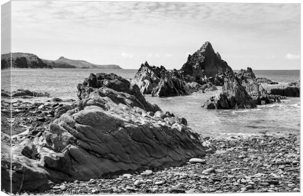 Rock formations at Traeth Llyfn, Pembrokeshire, Wa Canvas Print by Andrew Kearton