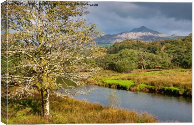 Snowdonia landscape in autumn Canvas Print by Andrew Kearton