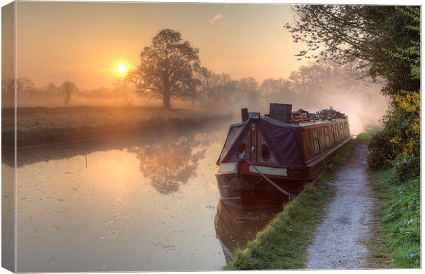  Hatton - Grand Union Canal. Canvas Print by Jonathan Smith