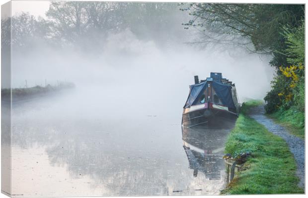 Grand Union Canal Hatton Warwickshire Canvas Print by Jonathan Smith