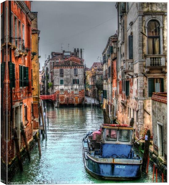 Venice backstreets Canvas Print by henry harrison