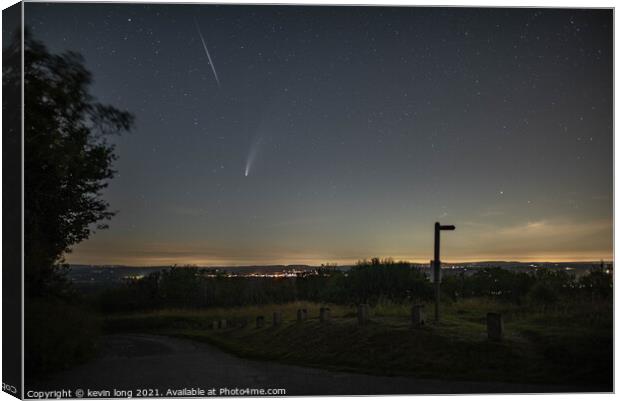 Comet C/2020 F3 (NEOWISE) over Horsham Sussex   Canvas Print by kevin long