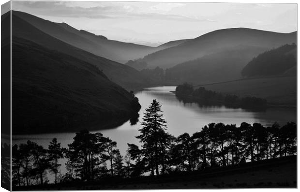  Glencorse Reservoir Canvas Print by Gary Collins