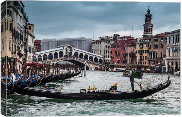 Rialto Bridge Canvas Print by Gail Johnson