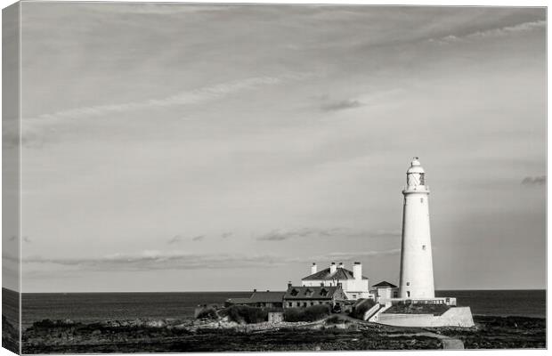 St Mary's Lighthouse Canvas Print by Glen Allen