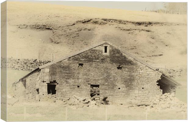 Derelict Barn - Antique Canvas Print by Glen Allen